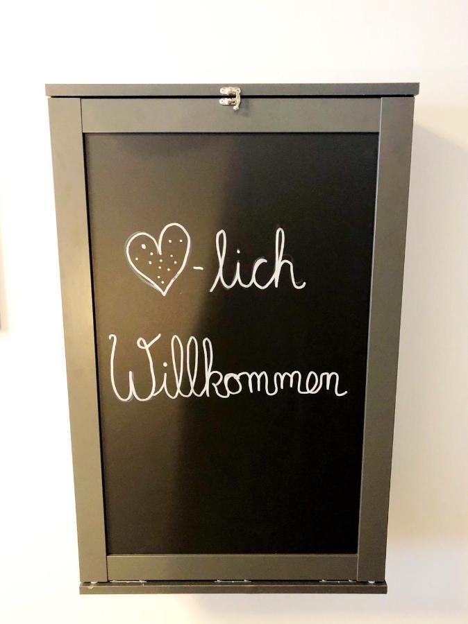 Lisas Gaestehaus Neckartenzlingen 外观 照片