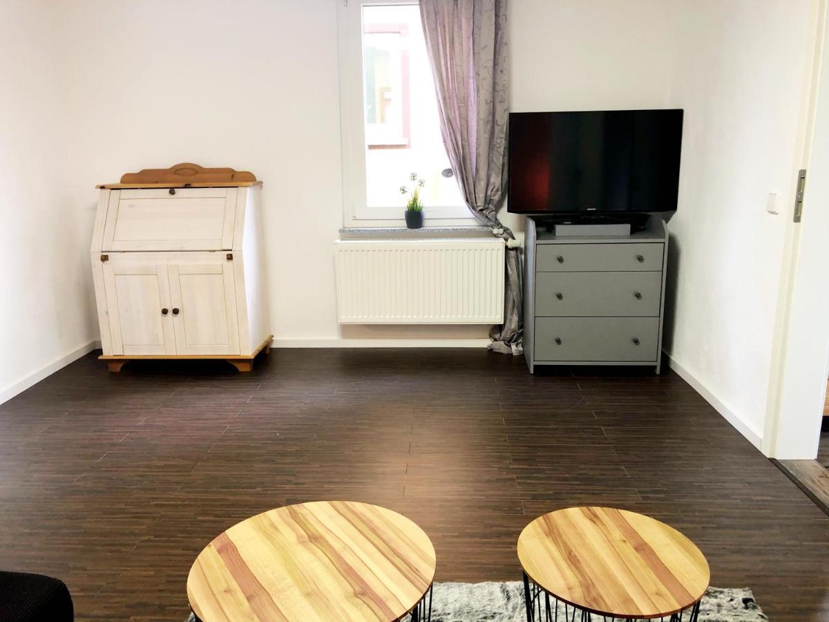 Lisas Gaestehaus Neckartenzlingen 外观 照片