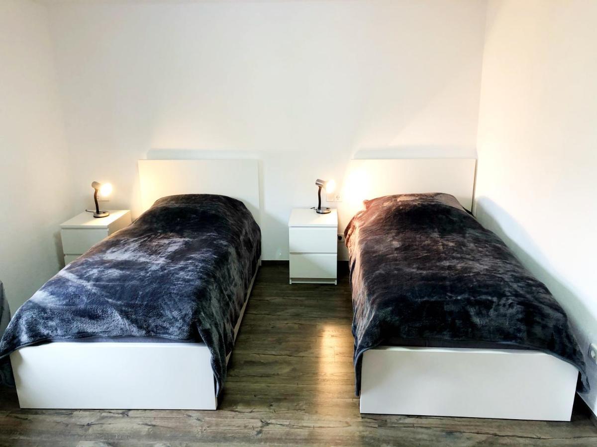 Lisas Gaestehaus Neckartenzlingen 外观 照片